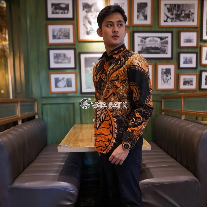 Foto 2 Kemeja Batik Vata batik Slimfit Premium Vata11P21K