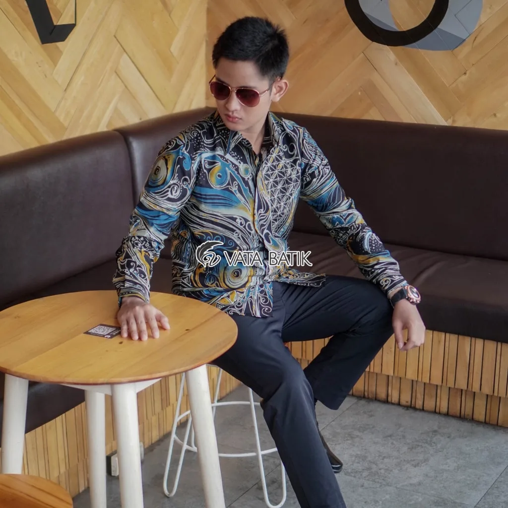 Foto 4 Kemeja Batik Slimfit Premium Vata11P21J