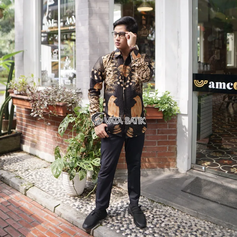 Foto 7 Kemeja Batik Slimfit Premium C