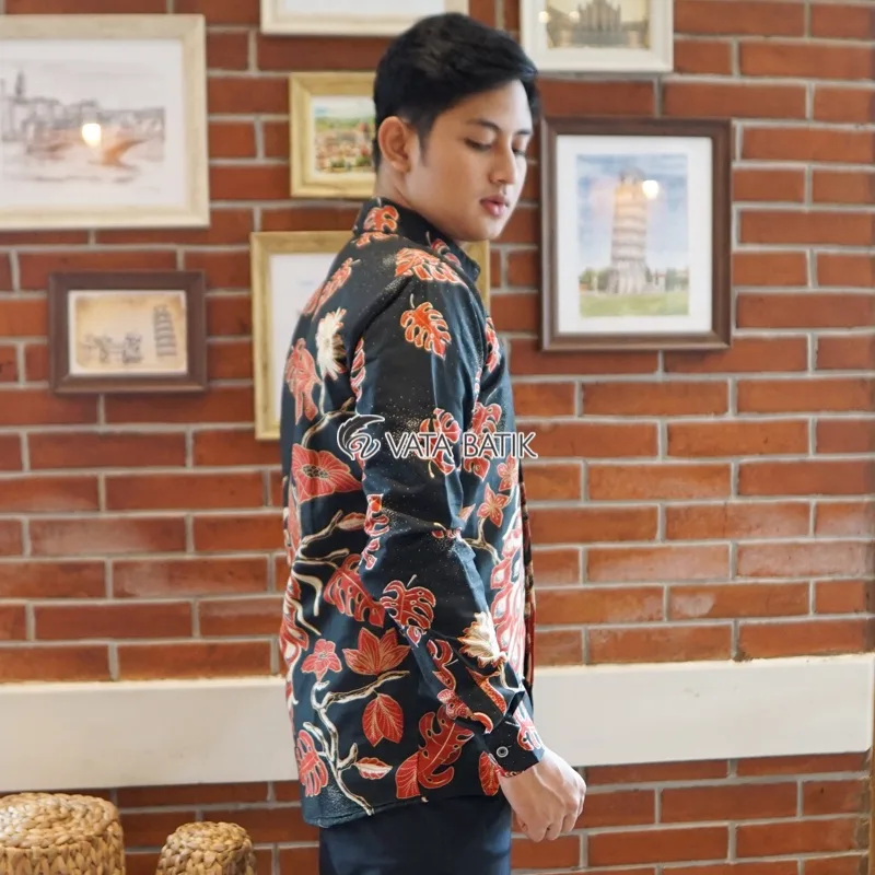 Foto 4 Kemeja Batik Slimfit Premium Vata11P21A
